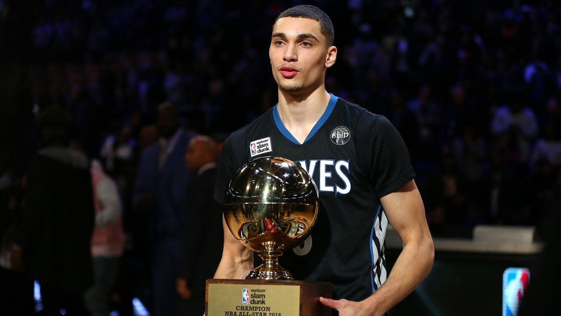 乔纳·隆戈:从世界杯舞台到全球橄榄球的巨星,乔纳坦 个人资料生日